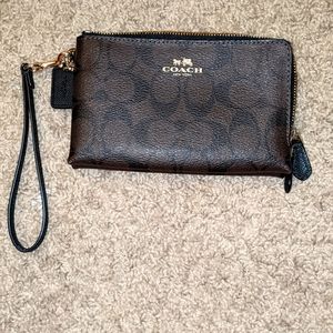 Coach Wristlet Wallet Brown with 2 zipper pockets